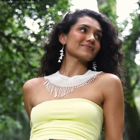 ๐๏ธ Mother Sierra ANGEL EYELET Choker Necklace - One Size - White - Picture 1 of 4